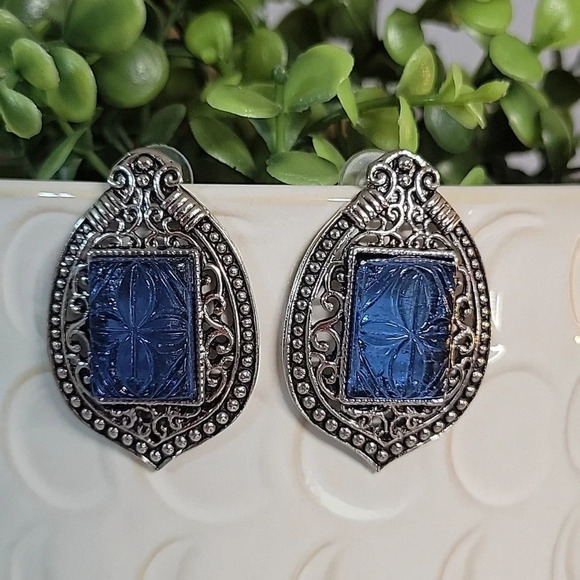 🔥LAST PAIR🔥 Etched Glass Bold Statement Earrings - Picture 5 of 8